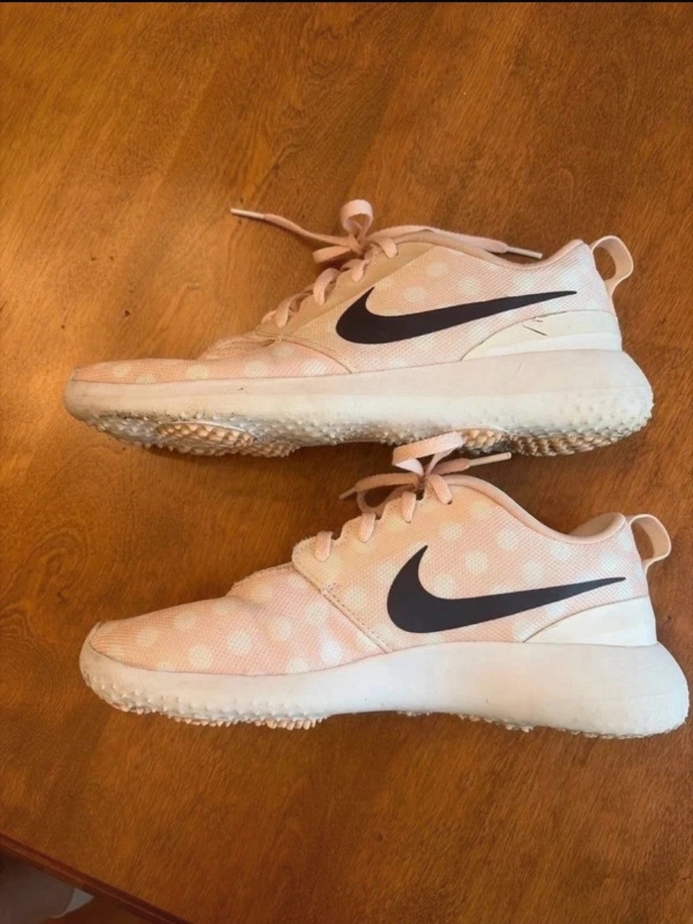 Nike Women’s Light Pink Polka Dot Athletic Sneakers with Black Swoosh